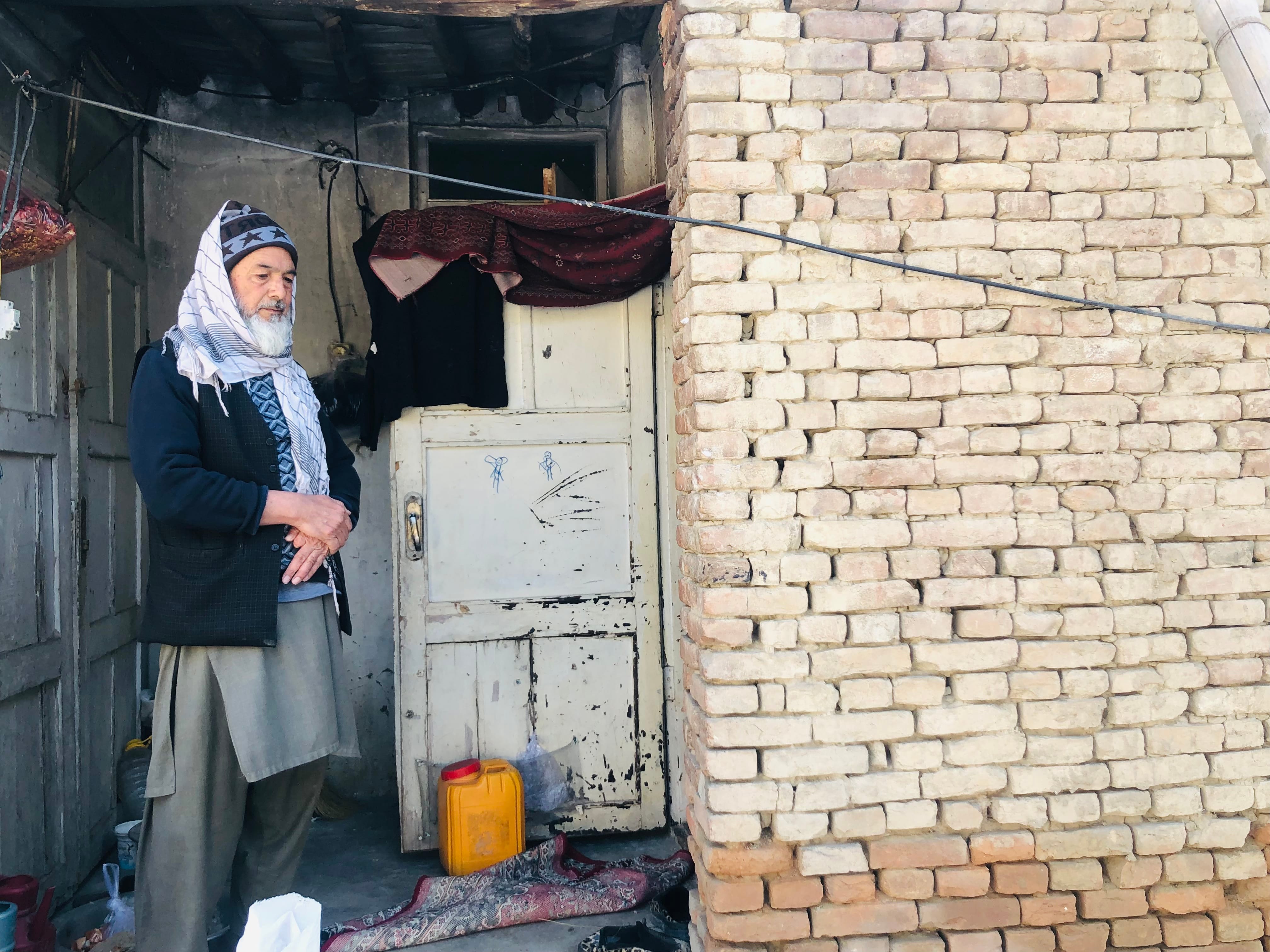 Help the Gholam Mahuodiin Family Stay Warm This Winter