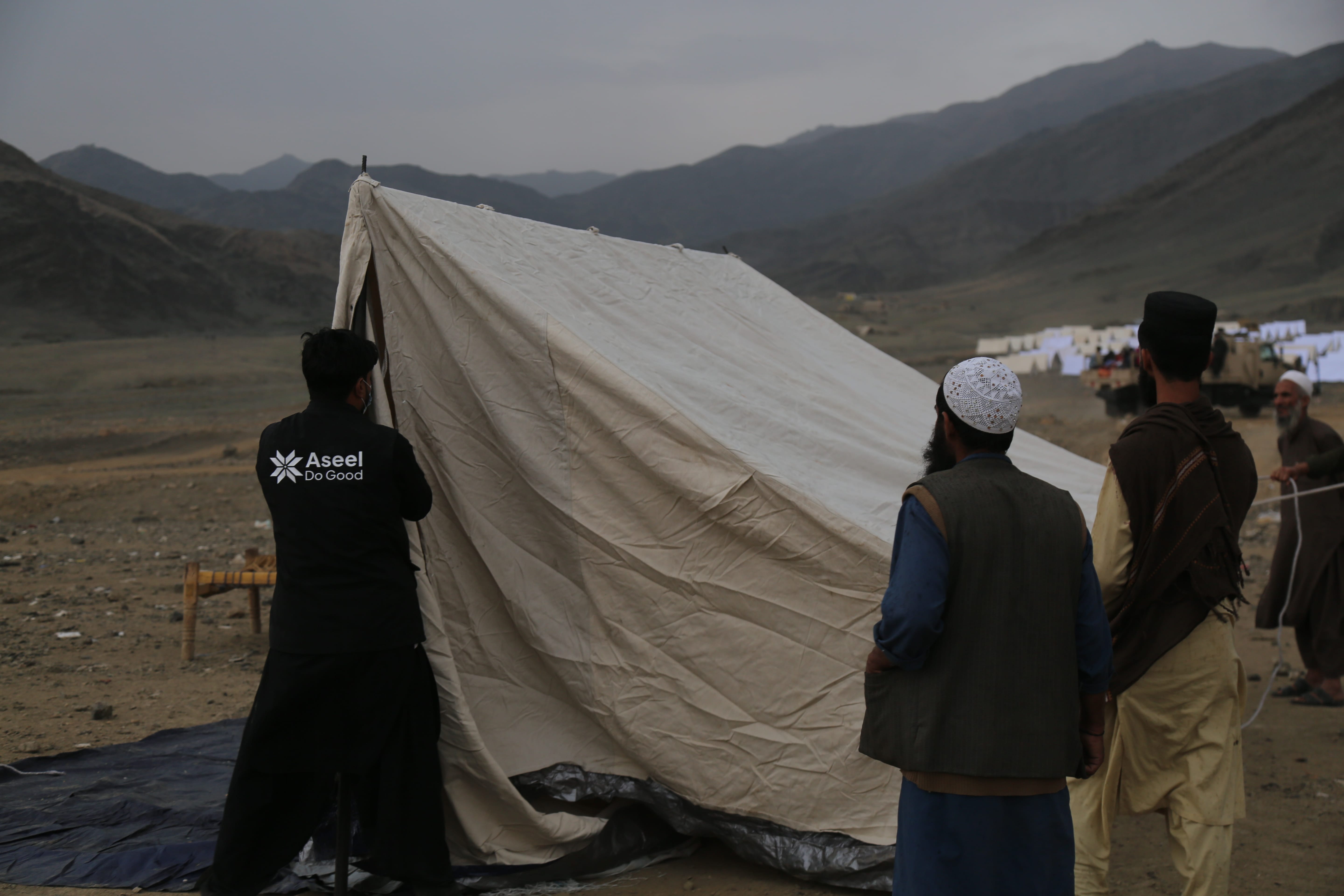 Shade and Shelter for Afghan Returnees