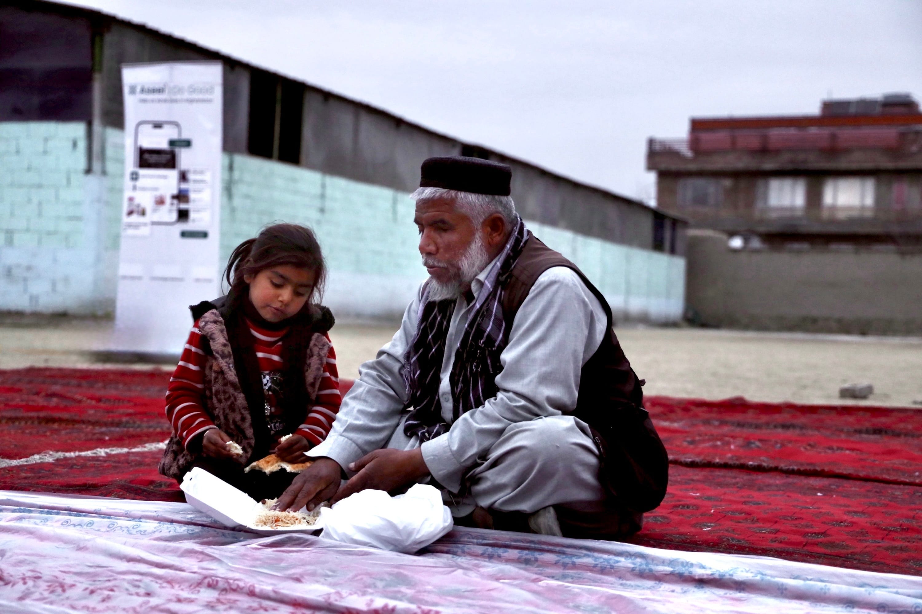 People receiving meal support