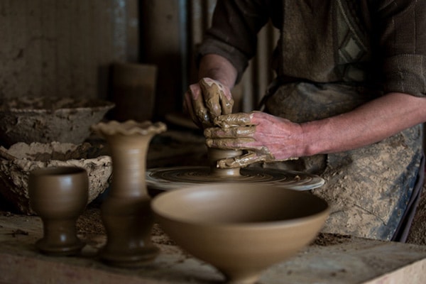 Istalefi Pottery Shop 9