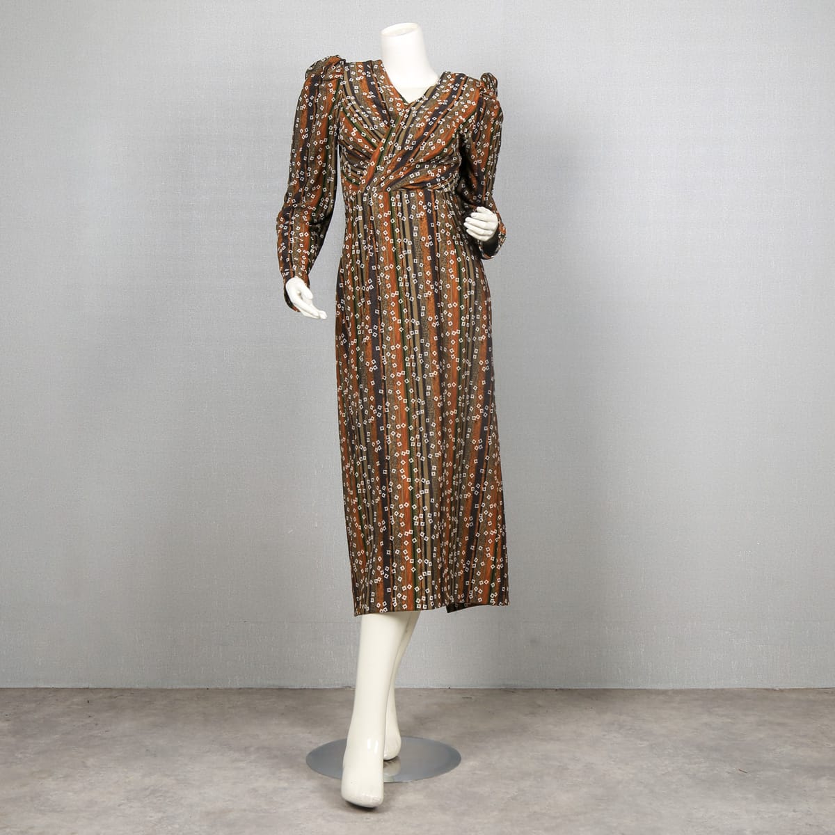 Bohemian Floral Print Long Sleeve Dress with Pleats