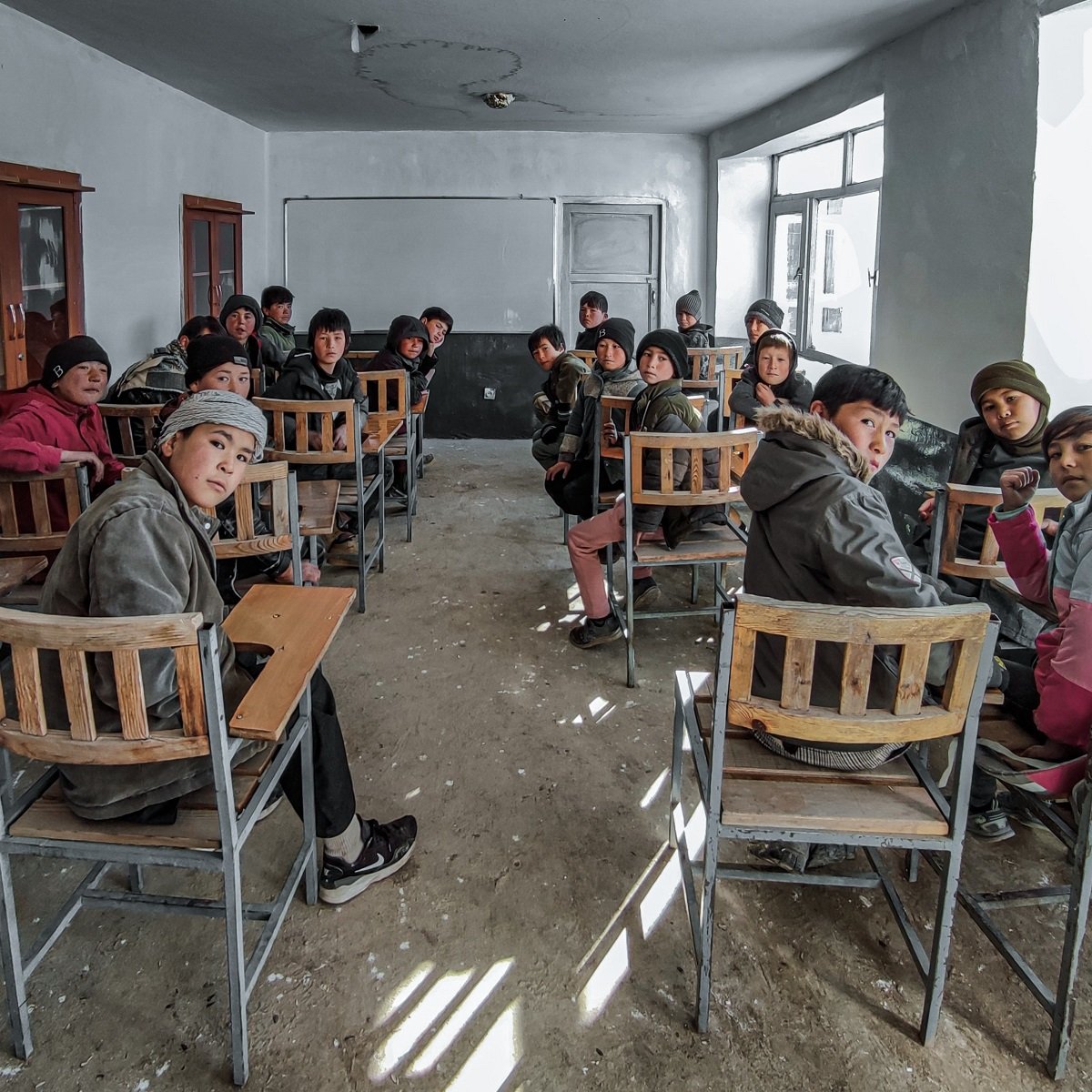 Help working children of Bamyan to go to school
