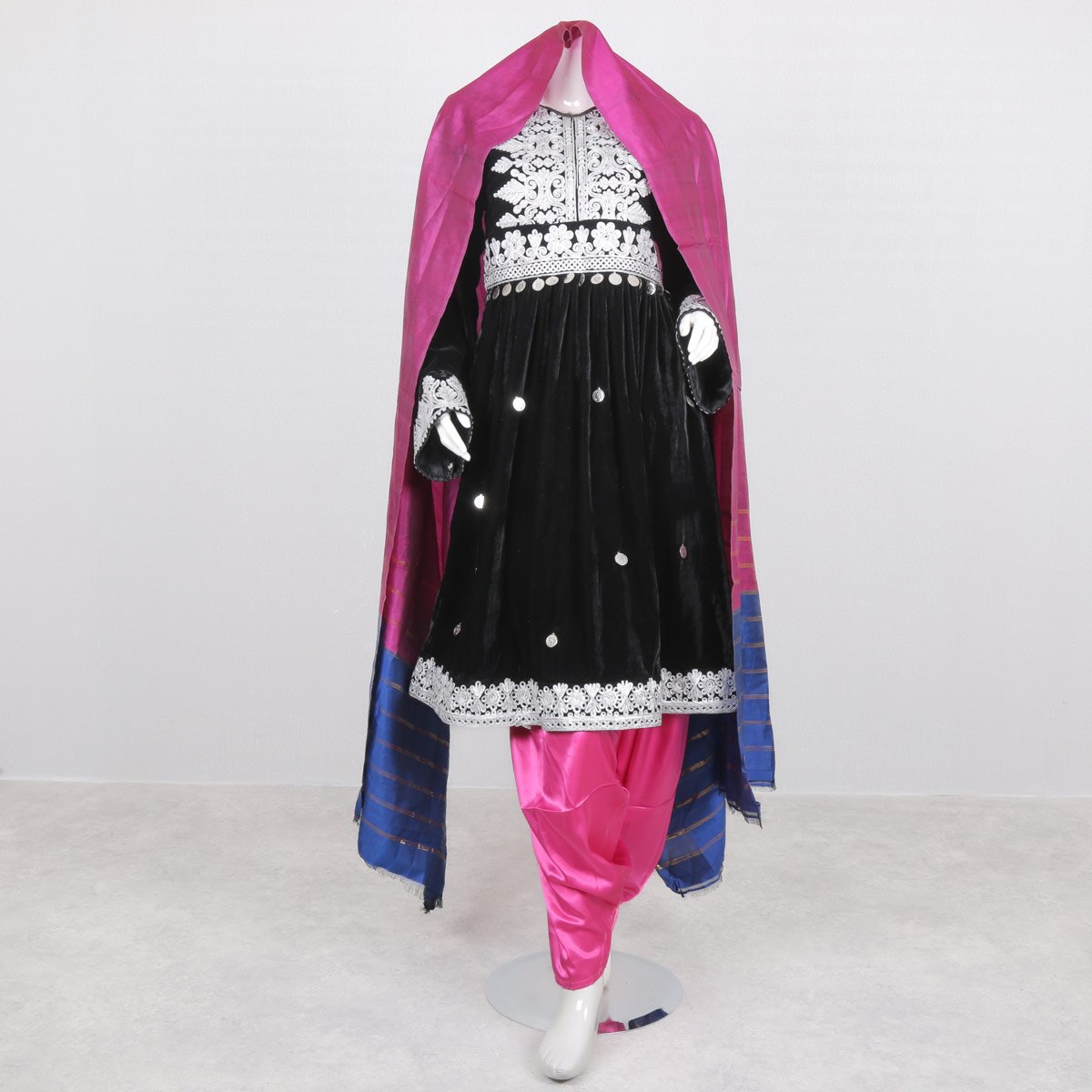 Black Velvet Cherma Embroidered Pleated Dress | 3-Piece Gande Afghani 