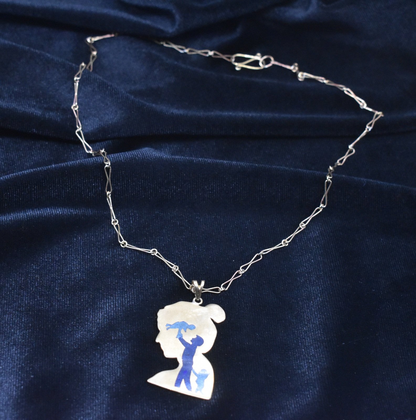 Mom Pendant