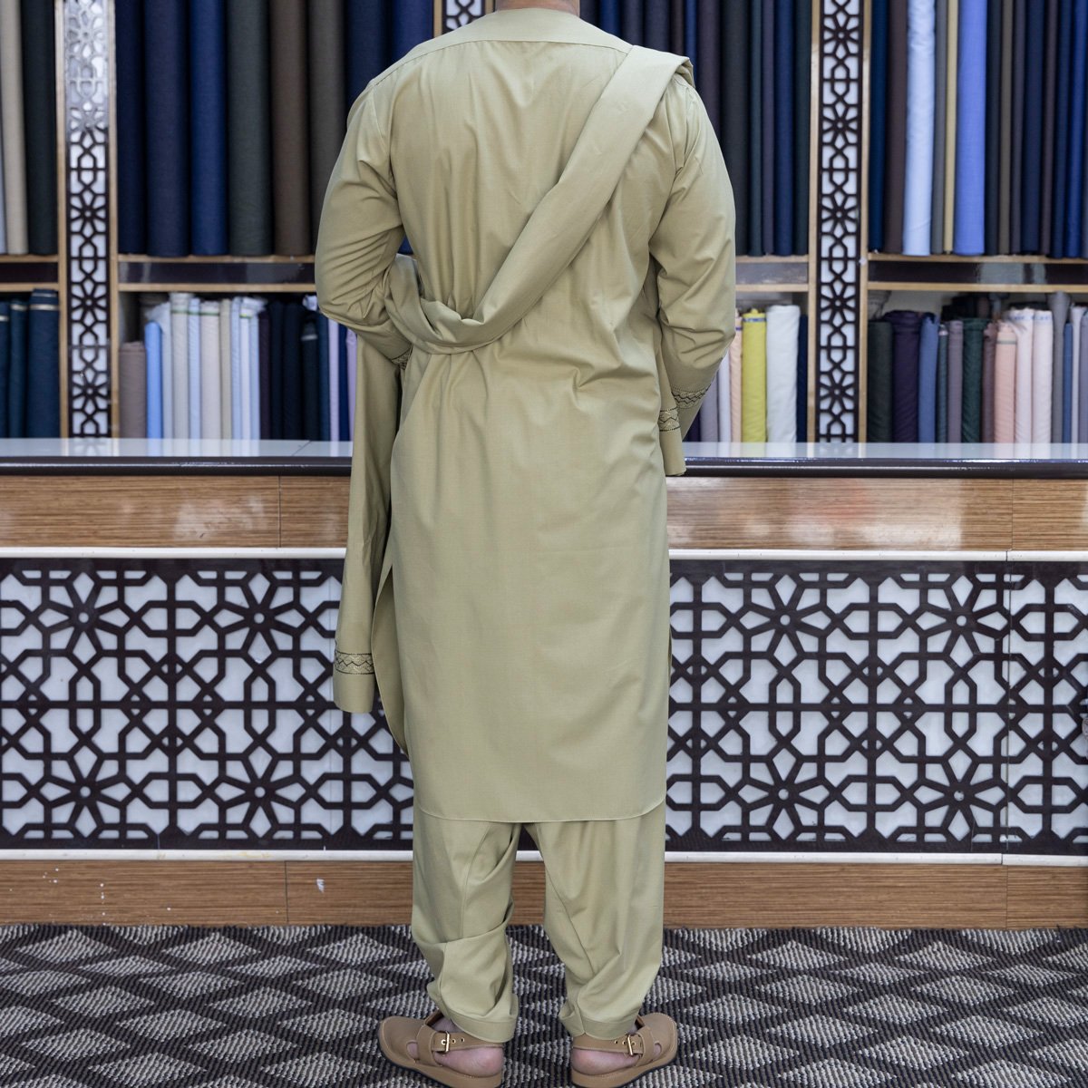 Afghan Traditional Men’s Clothing With Shawl – Perahan o Tunban Set| Handmade Cultural Menswear