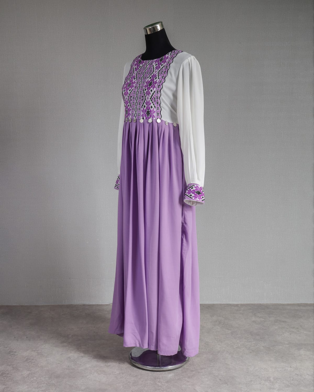 Hand-Embroidered Cotton Outfit 6