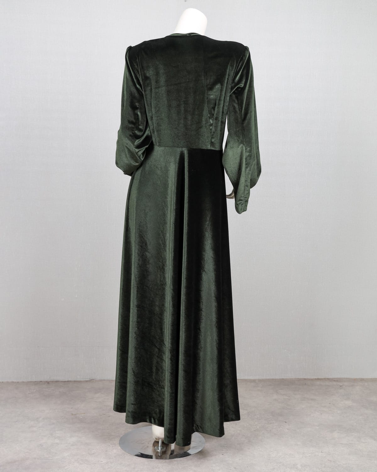 Elegant Velvet Maxi Dress 1