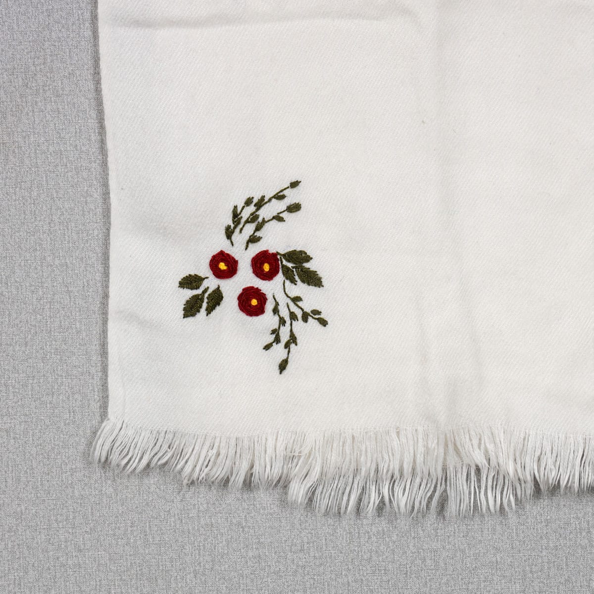 Embroidered Floral Scarf with Fringed Edges 3