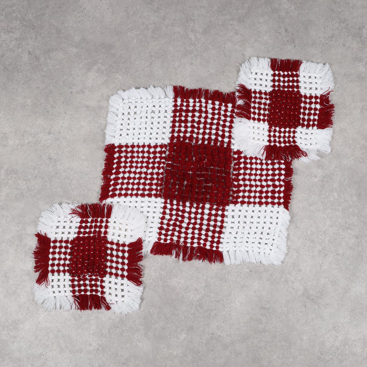 Handcrafted Red and White Knotted Throw Blanket 2