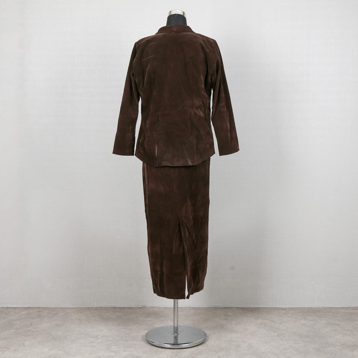 Vintage Brown Suede Women’s Suit – Blazer & Skirt Set 2
