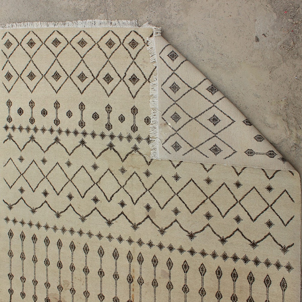 Modern Geometric Afghan Wool Rug – Beige & Espresso- ft 8.0x6.2 1