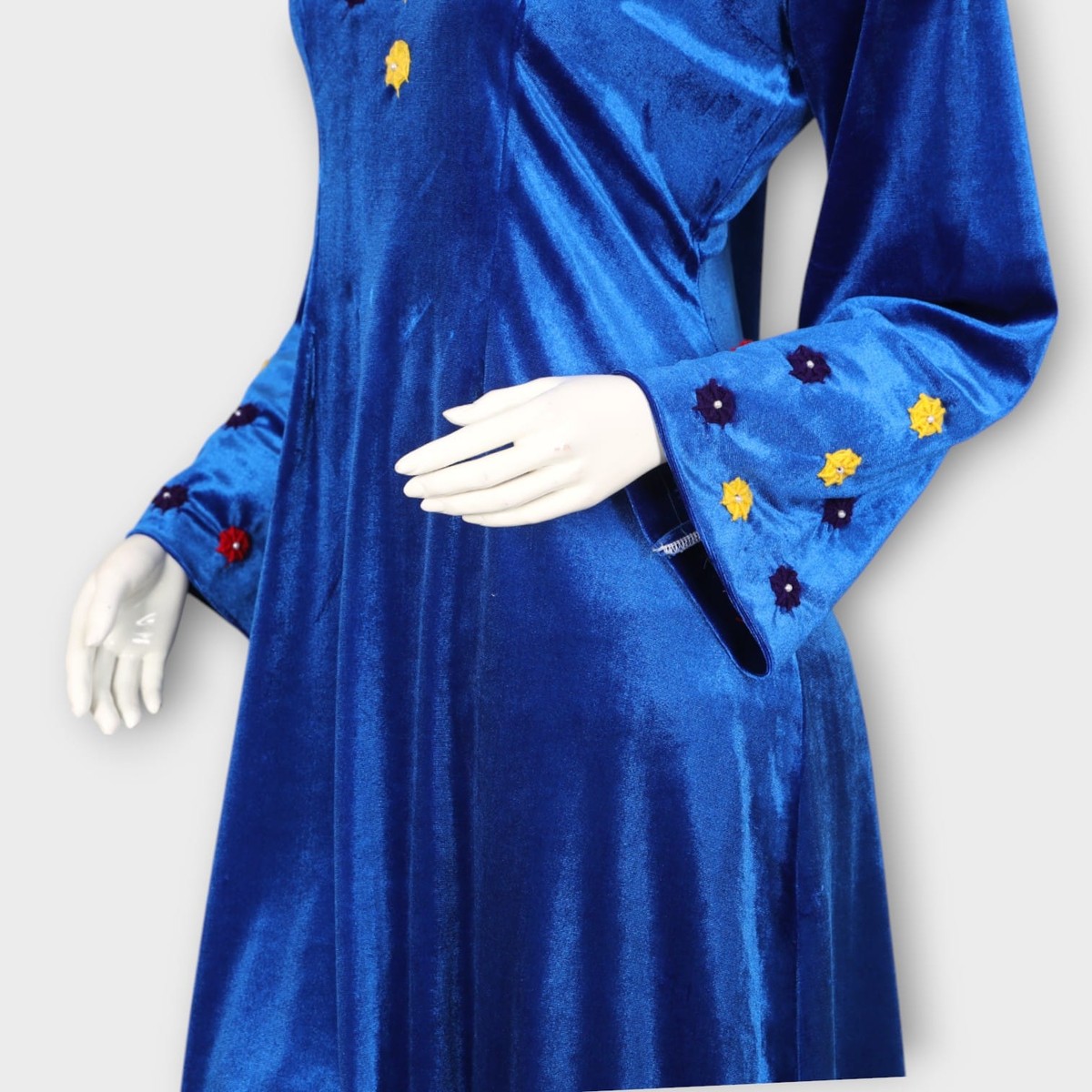 Royal Blue Velvet Embroidered Dress Set 4