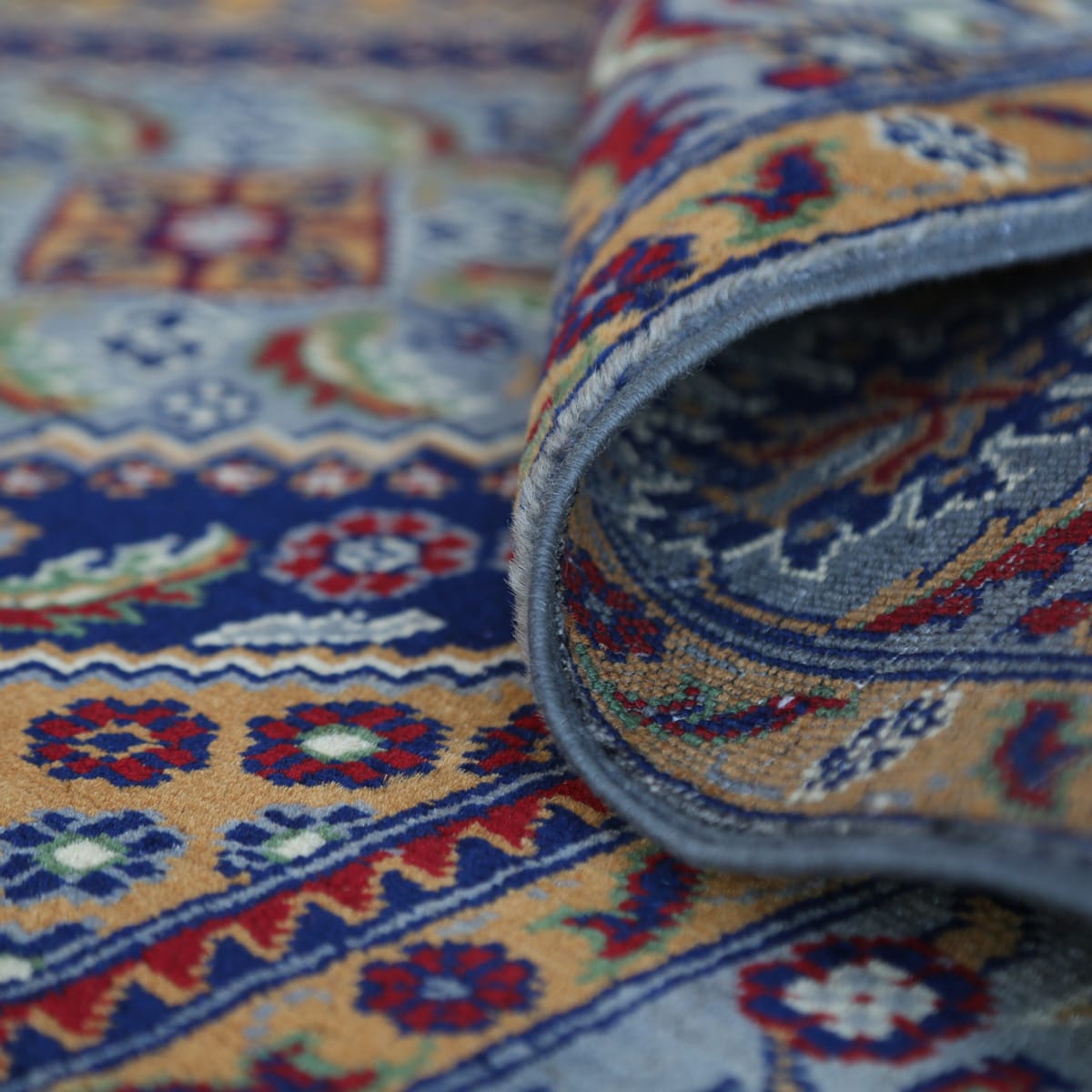 Handwoven Afghani Wool Carpet – Royal Medallion Design | 7.8 x 4.8 ft 3