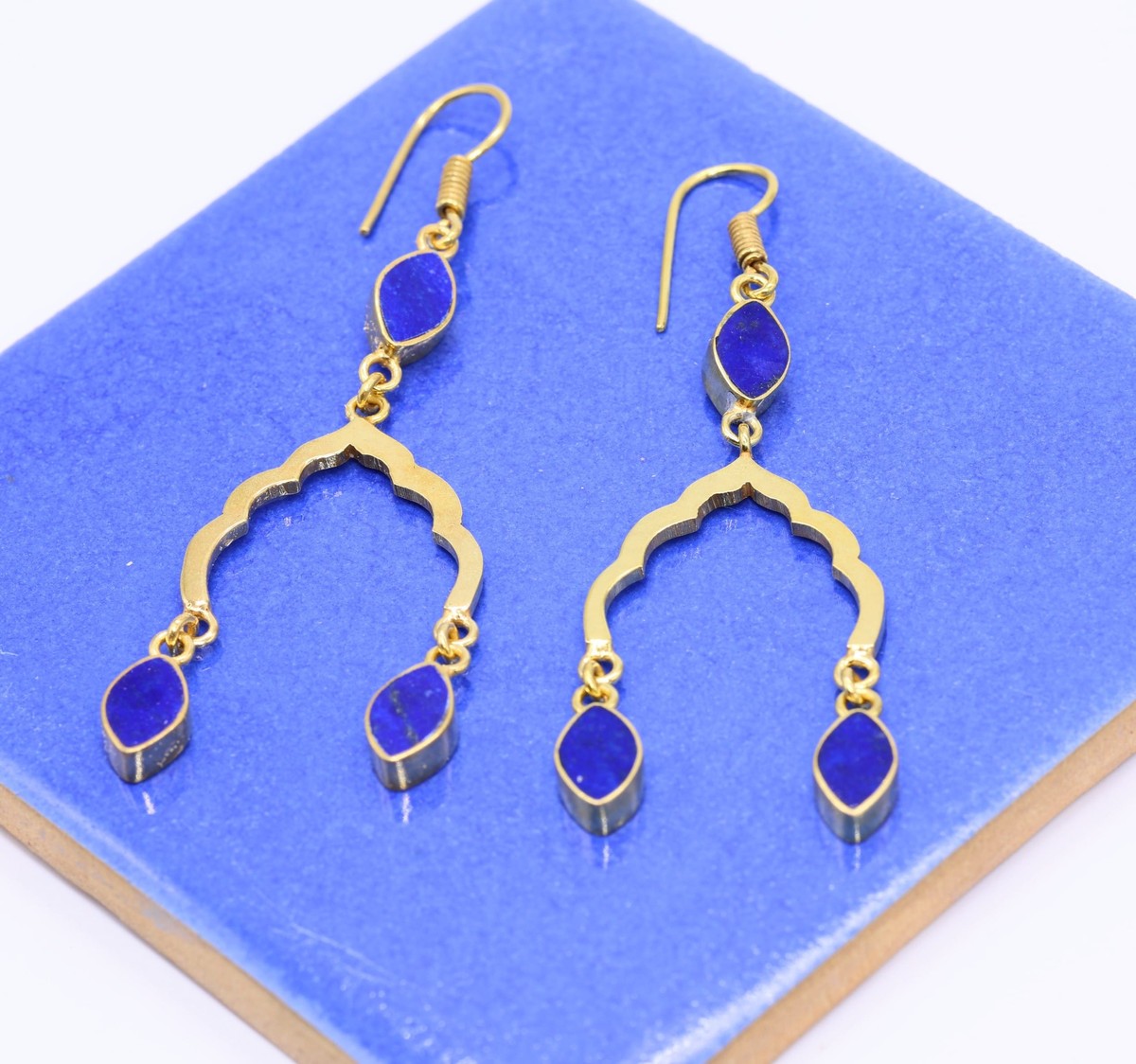 Safawi Top long Earrings 2