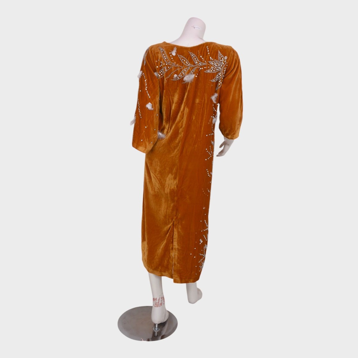 Golden Velvet Elegance Dress 1