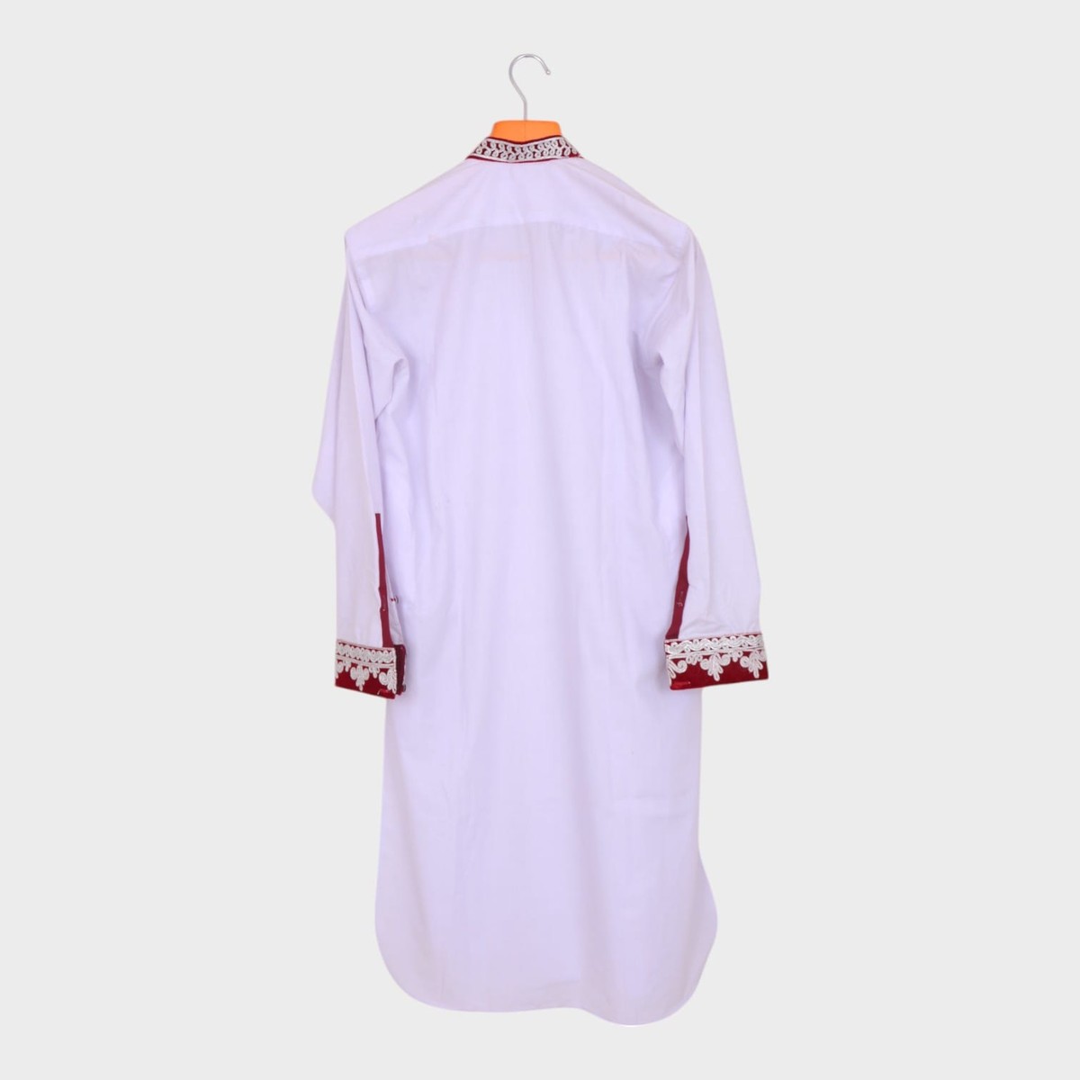 Men's White Embroidered Kurta, Pehrahan tunban 3