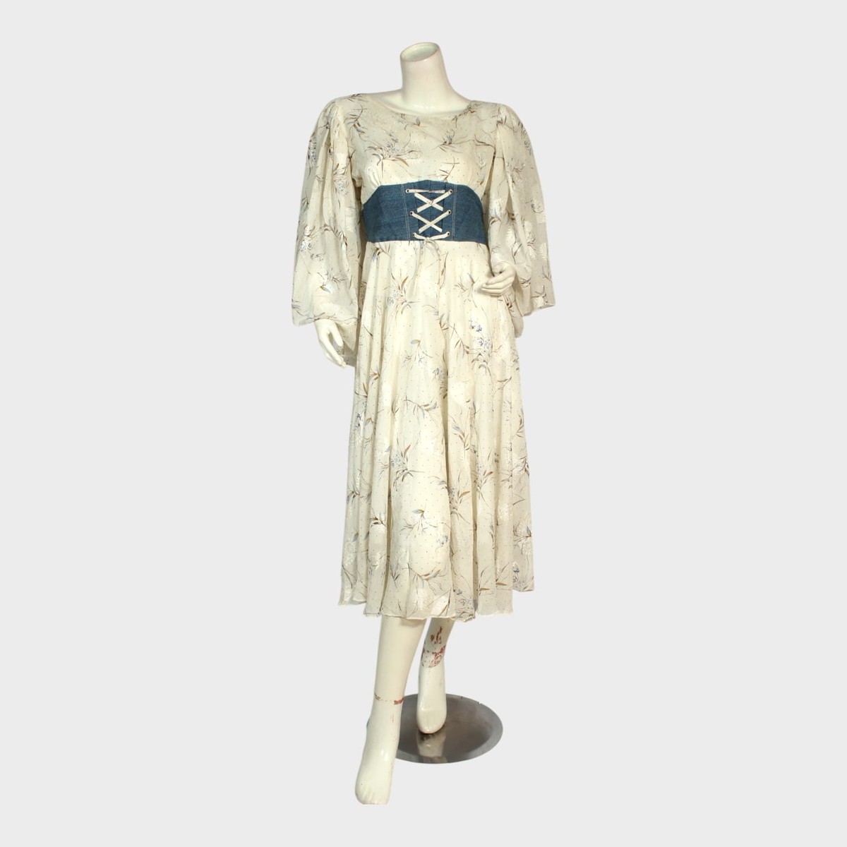 Ivory Bloom Midi Dress 1