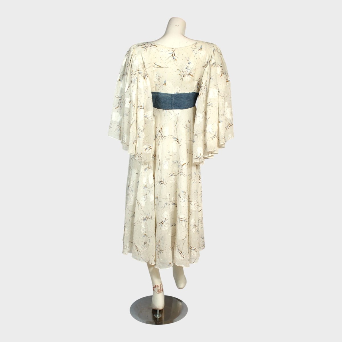 Ivory Bloom Midi Dress 3