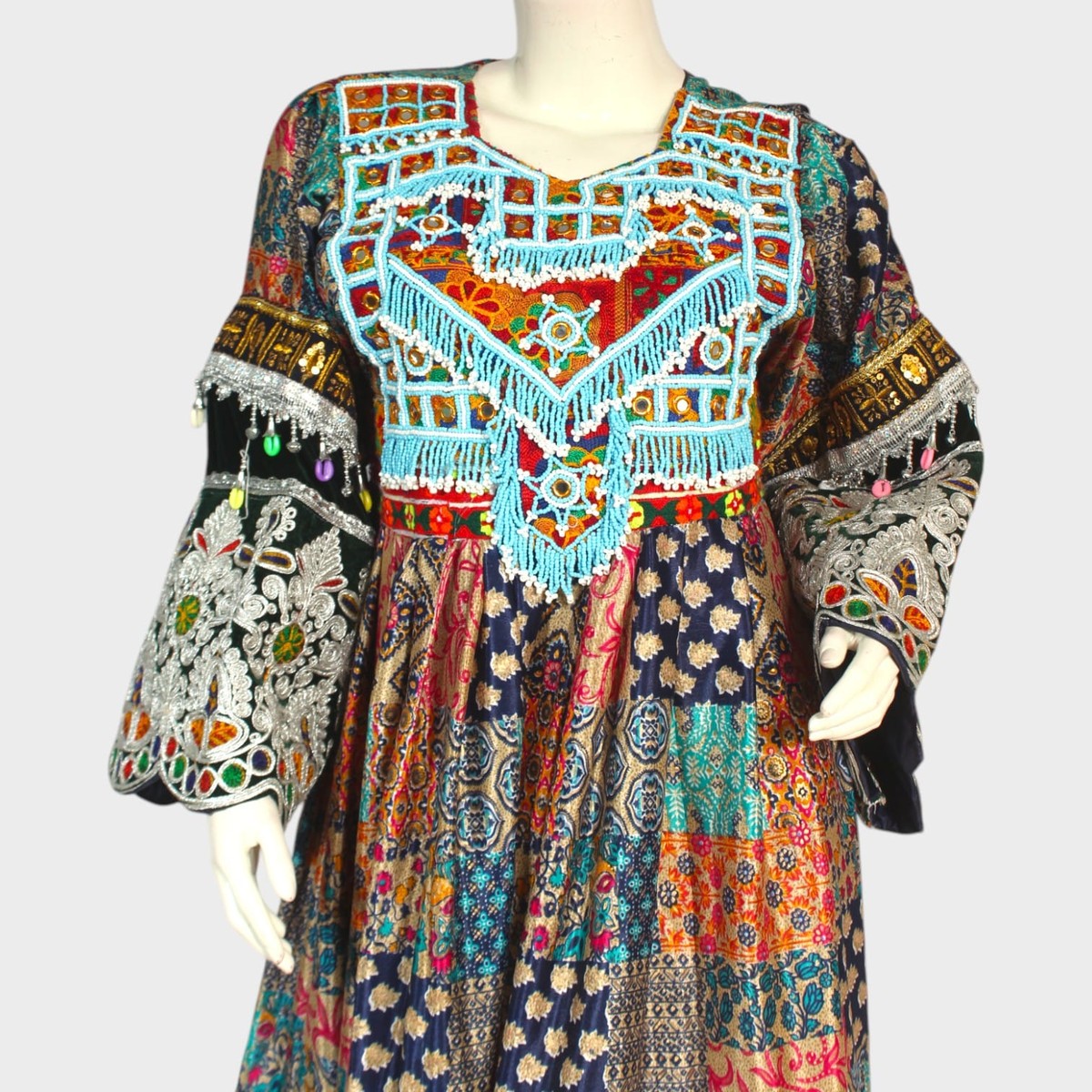 Kandahar Mosaic Dress Set 4