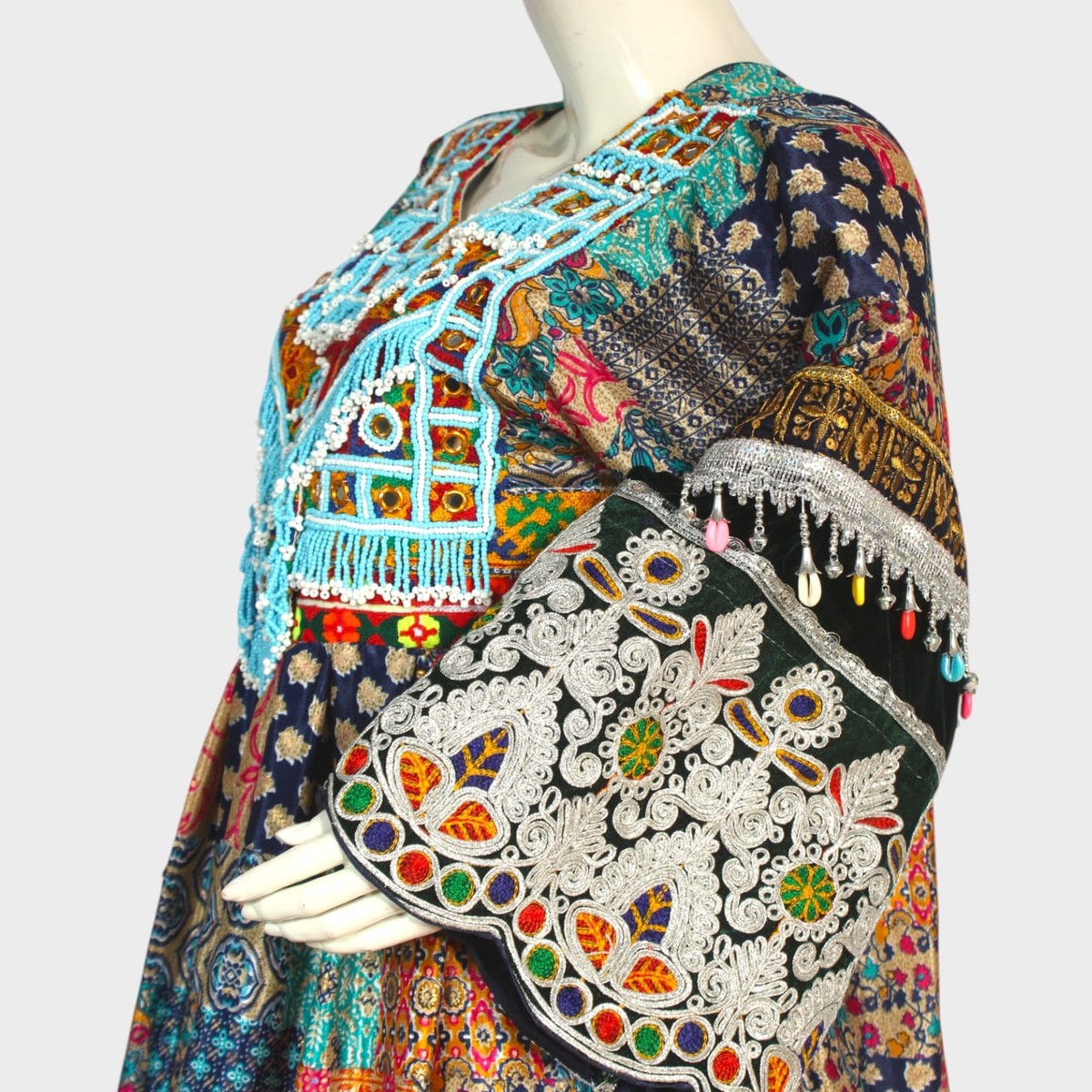 Kandahar Mosaic Dress Set 1