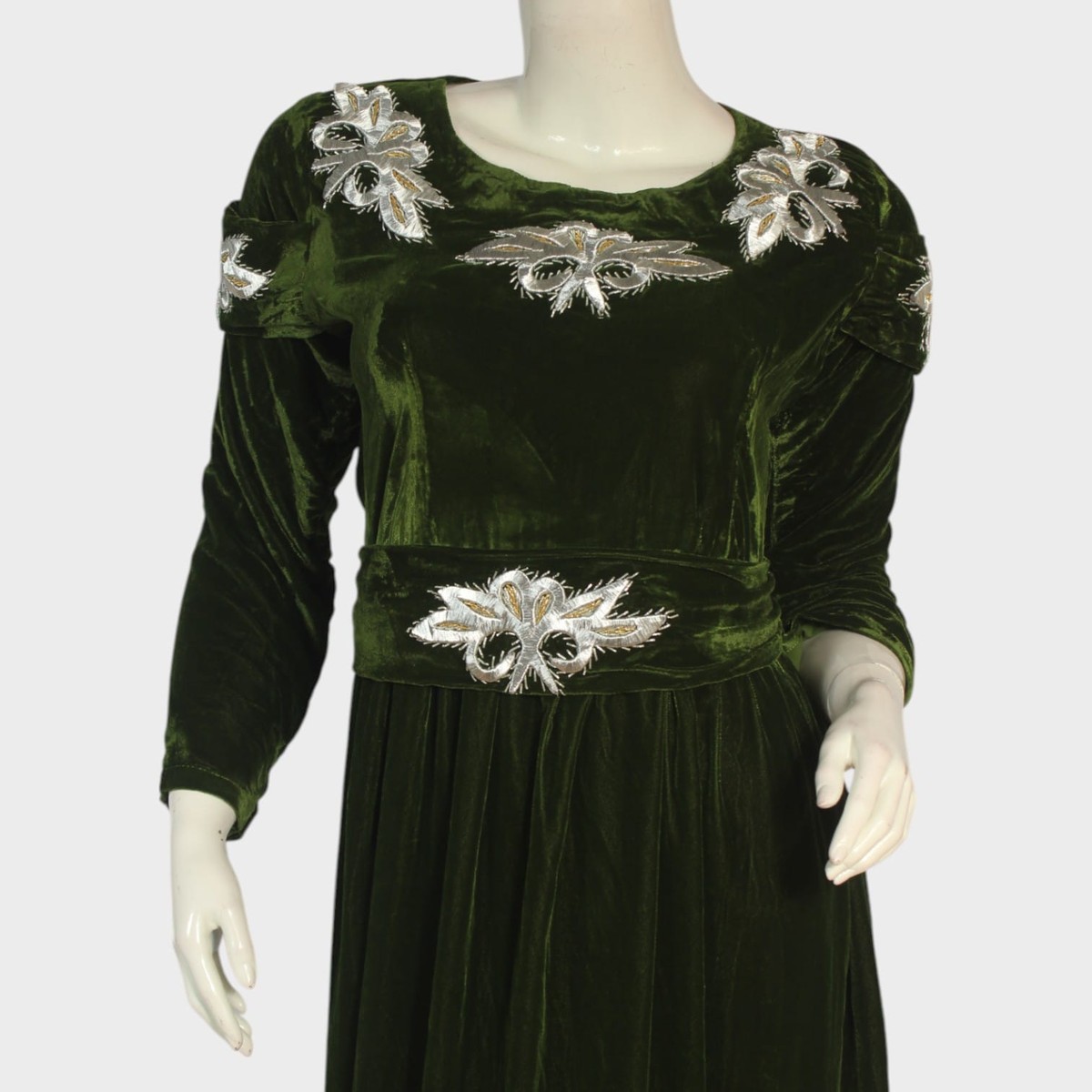 Emerald Bloom Velvet Gown 1
