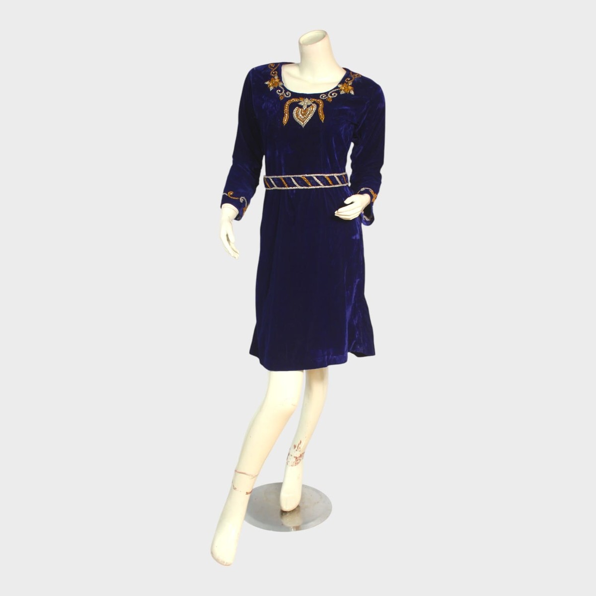 Royal Heart Midnight Dress 3