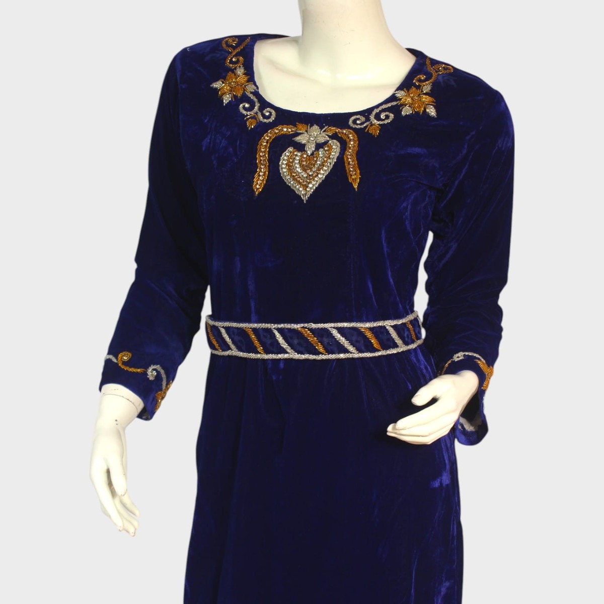 Royal Heart Midnight Dress 2