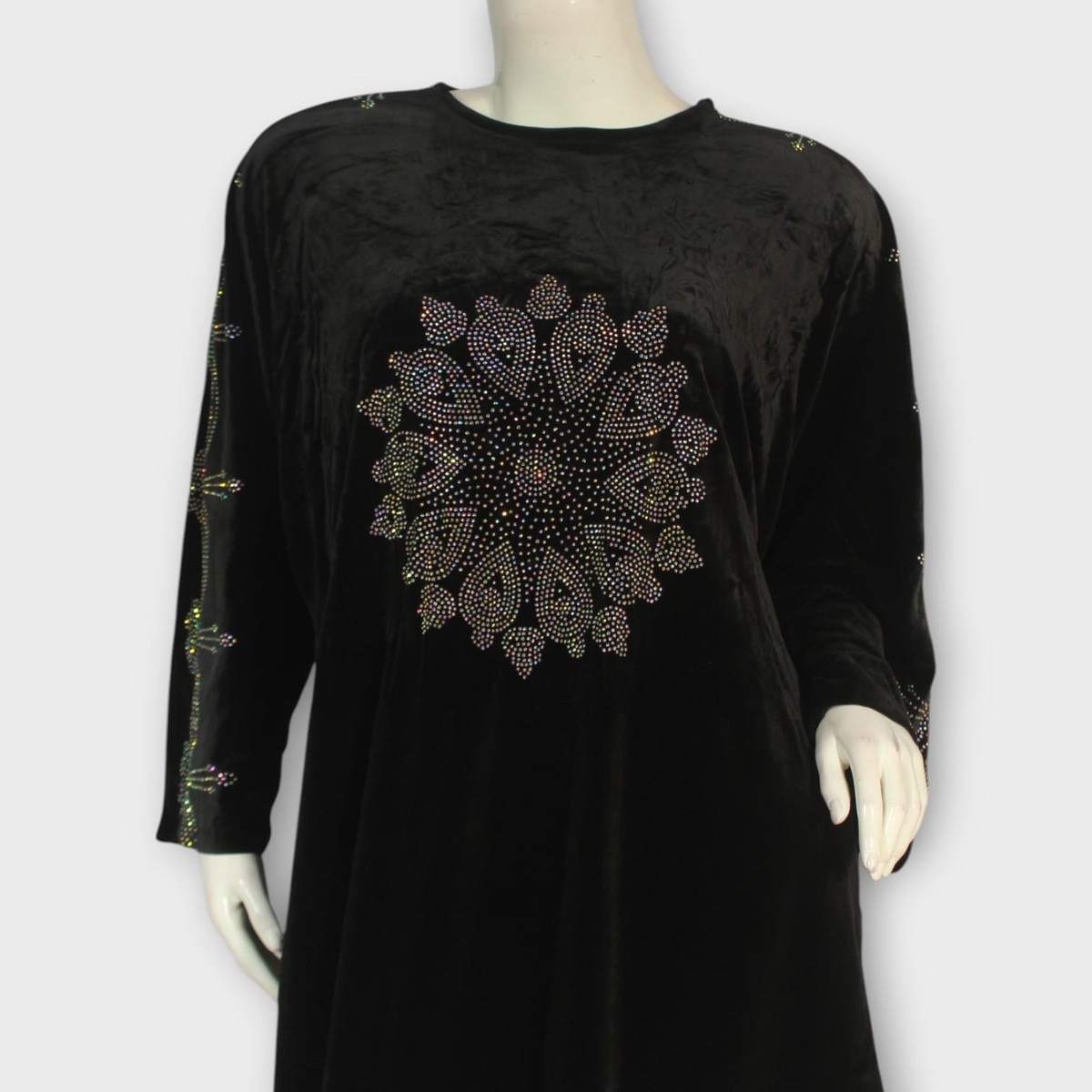 Noor Velvet Jewel Set 3