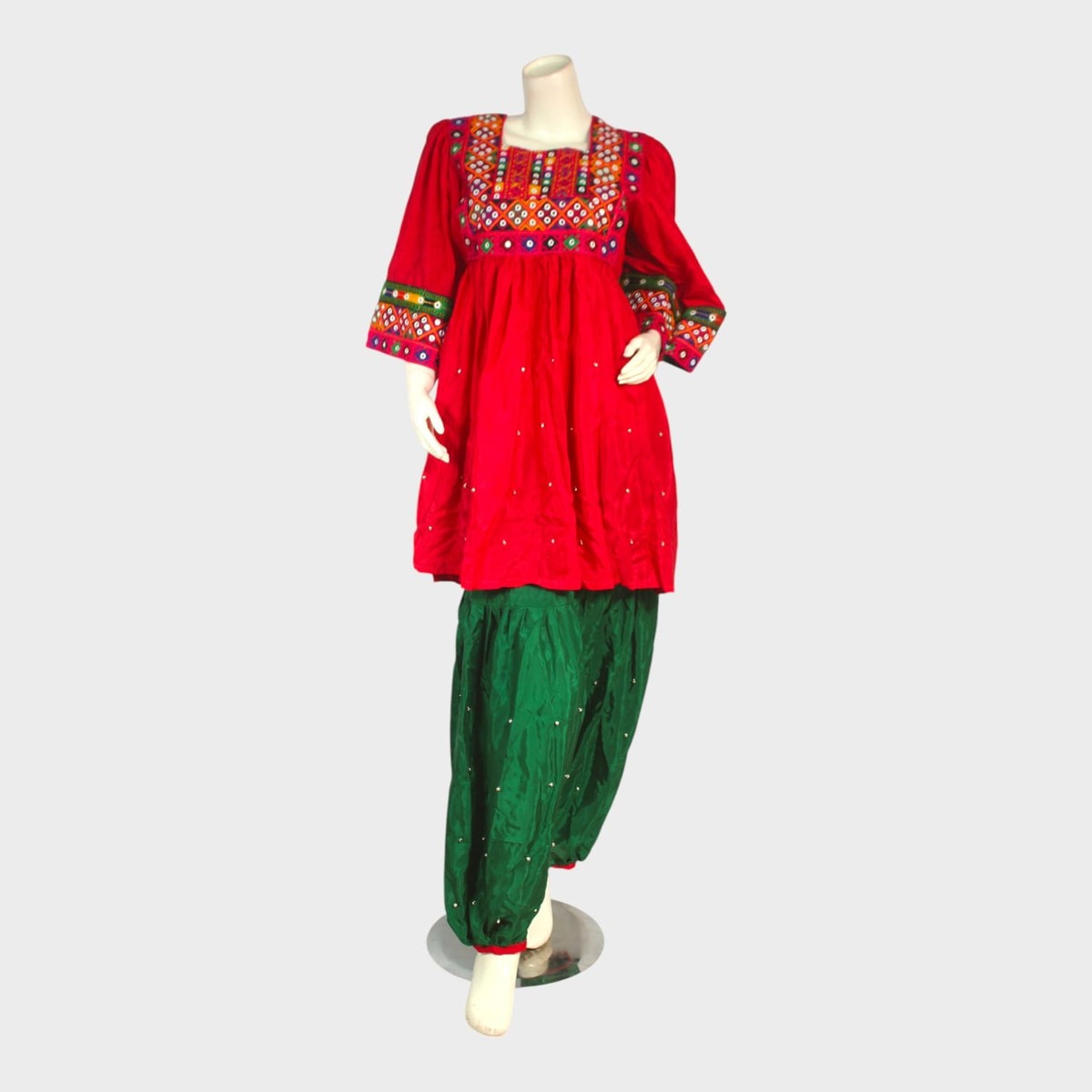 Kandahari Charm Embroidered Set 2