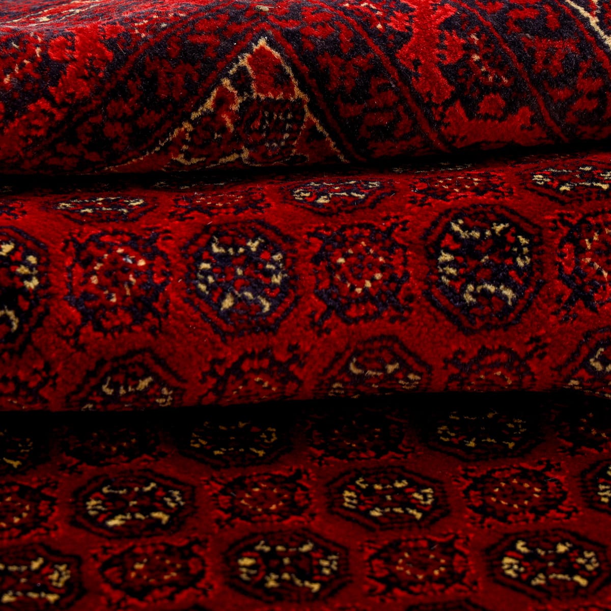 Classic Bokhara Red Wool Rug – 9.8 ft x 6.6 ft 4