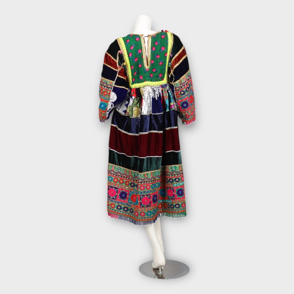 Kuchi dress for women 4