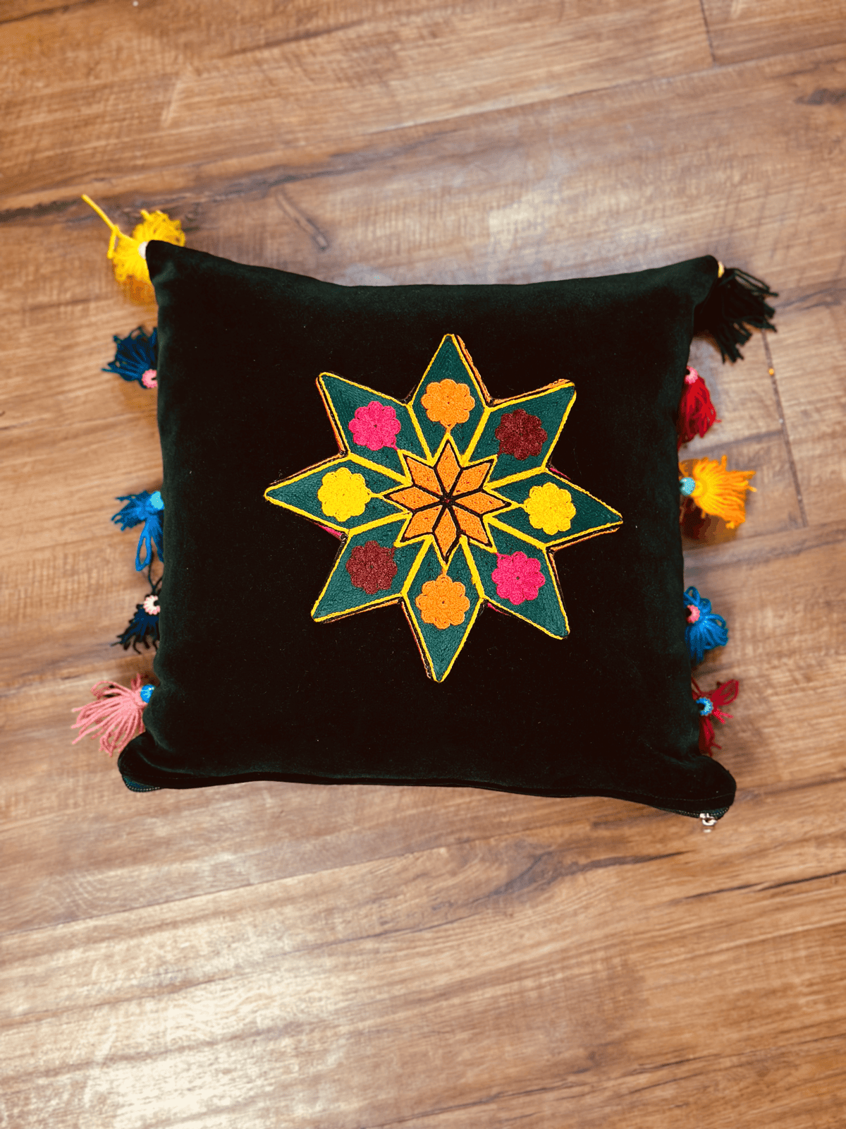 Pillow cover Hand-Embroidered Star Motif 1