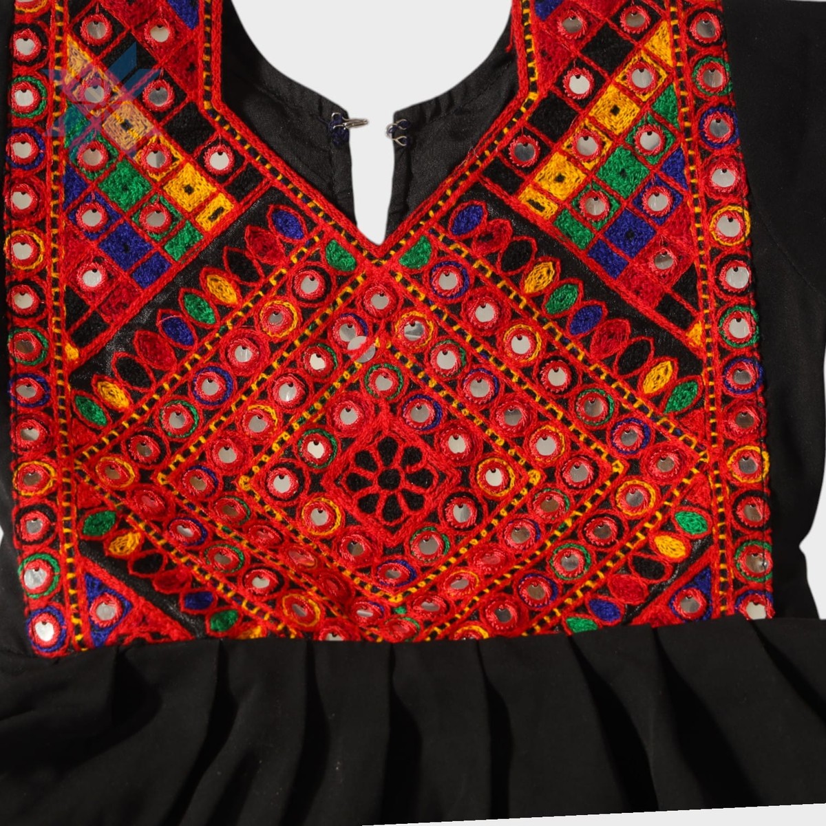Laili Balochi Dress – Mirror Embroidered Set 3