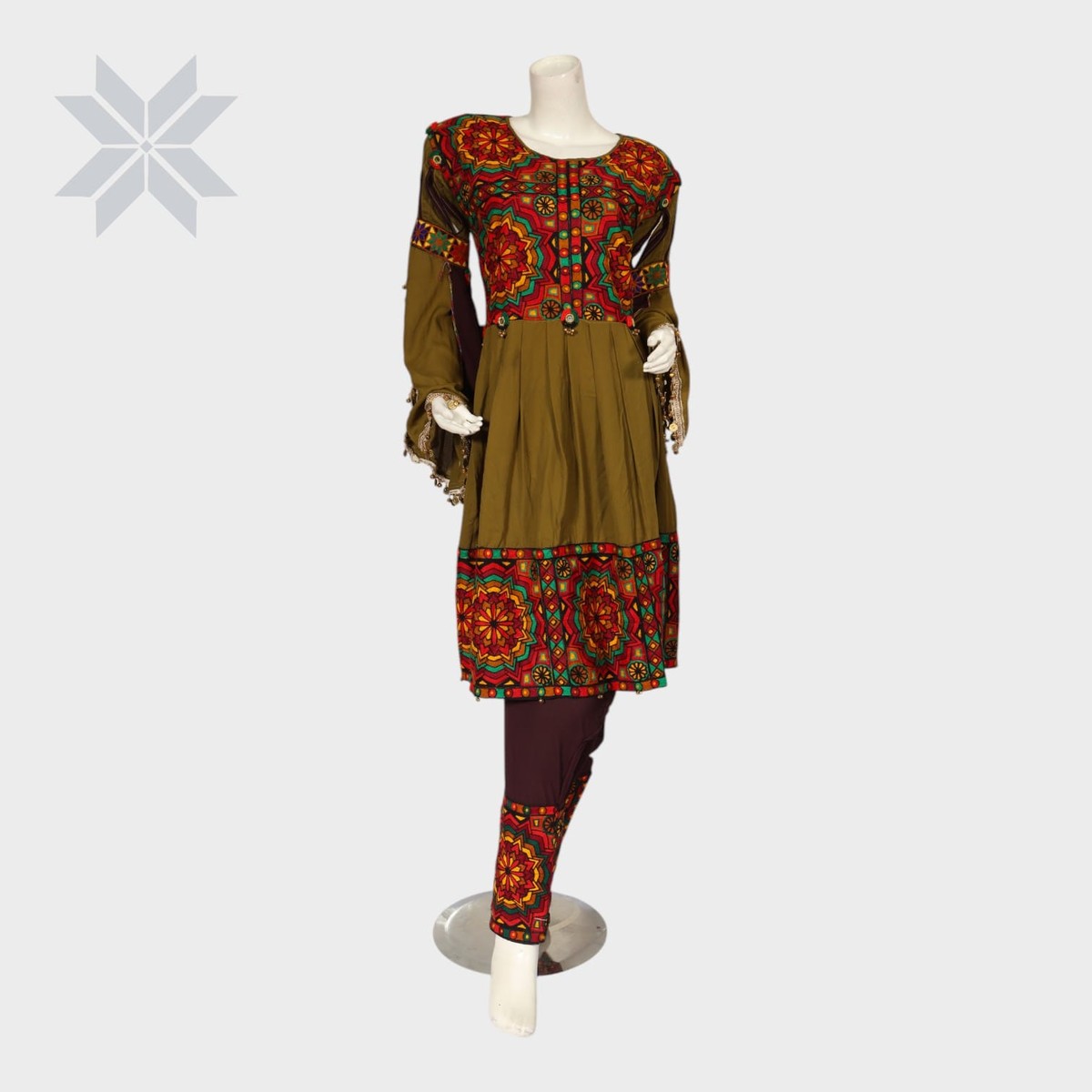Zuleikha Mosaic Embroidered Dress Set 3