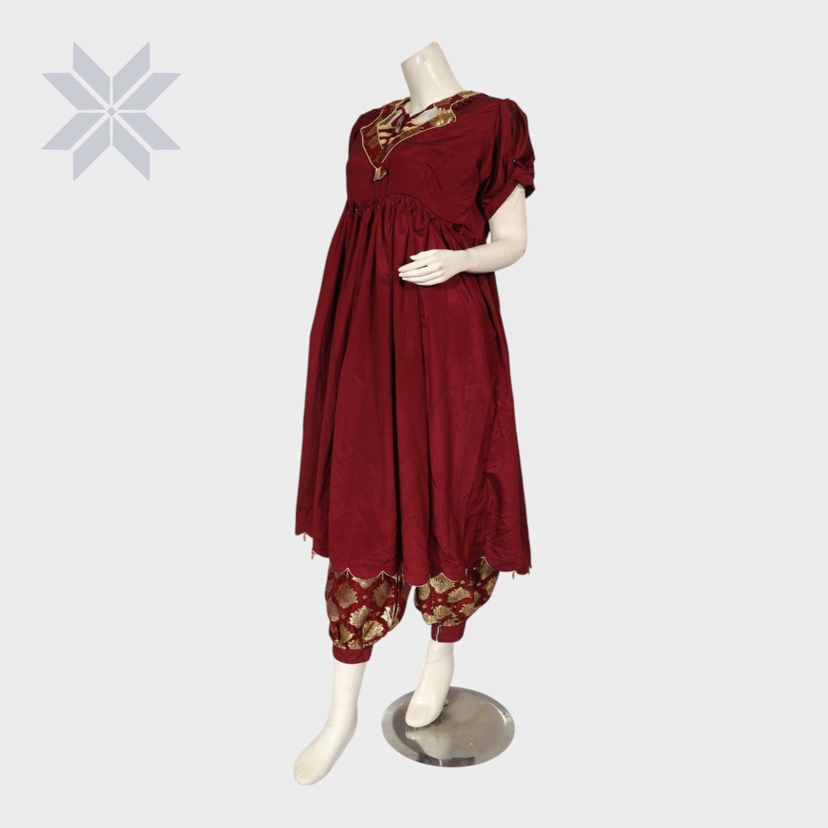 Rohi Burgundy Gold-Accent Ensemble 3