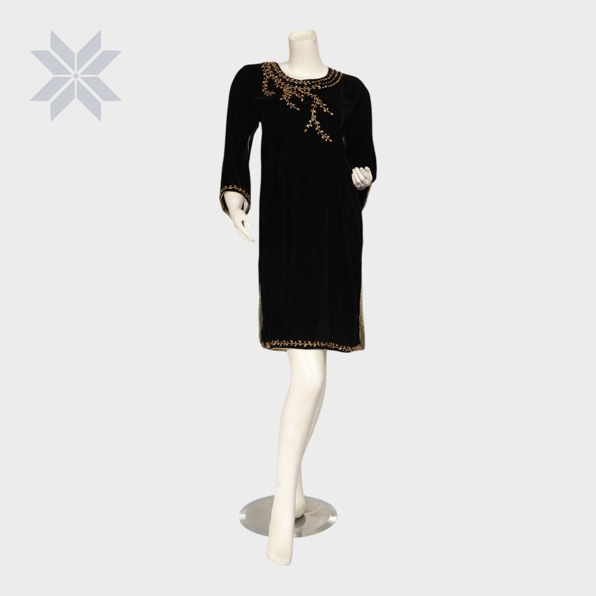 Midnight Bloom Velvet Dress 2