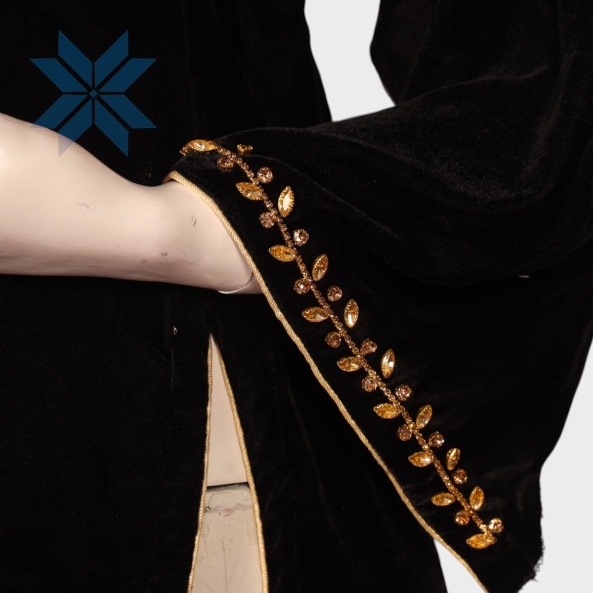 Midnight Bloom Velvet Dress 4
