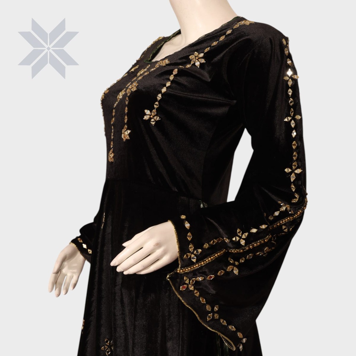Zareen Velvet Charm Dress 4