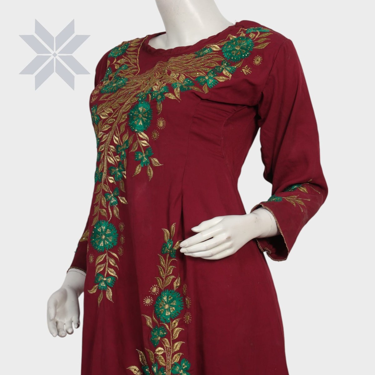 Maroon Elegance Embroidered Kameez Set 3