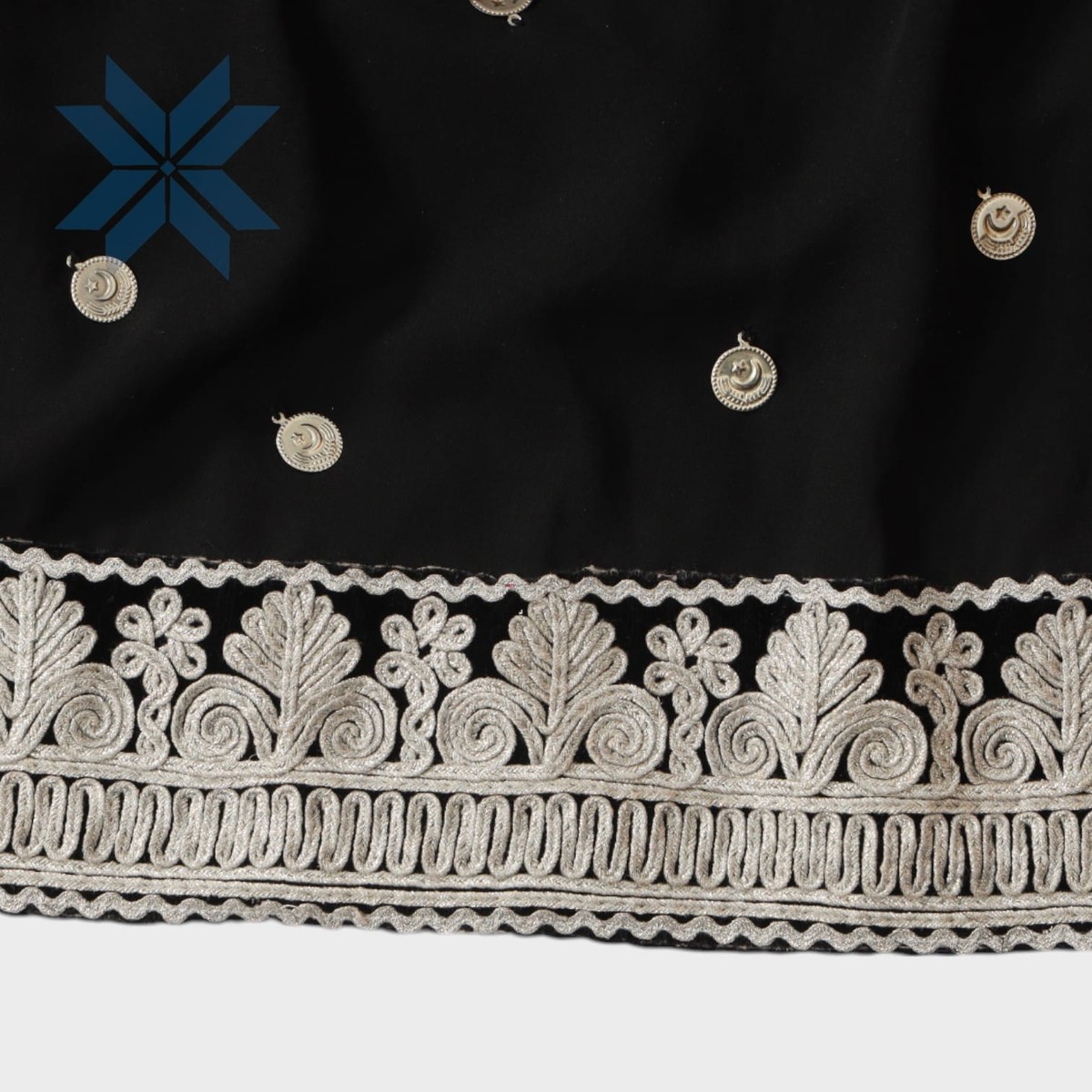 Noor-E-Zar Black Traditional Dress 3