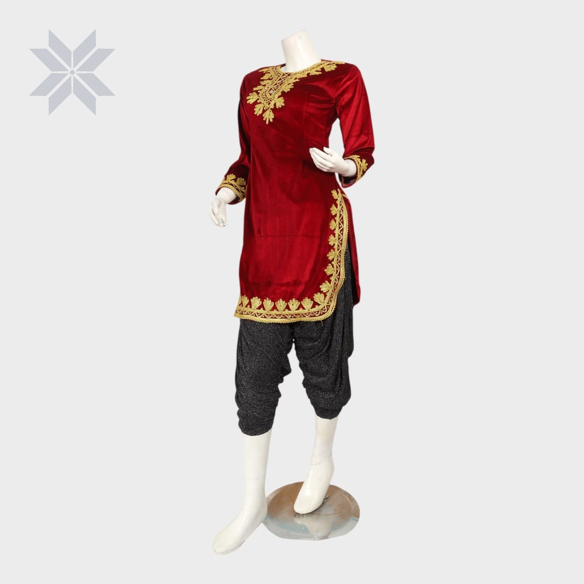 Velvet Elegance Embroidered Kameez Set 4