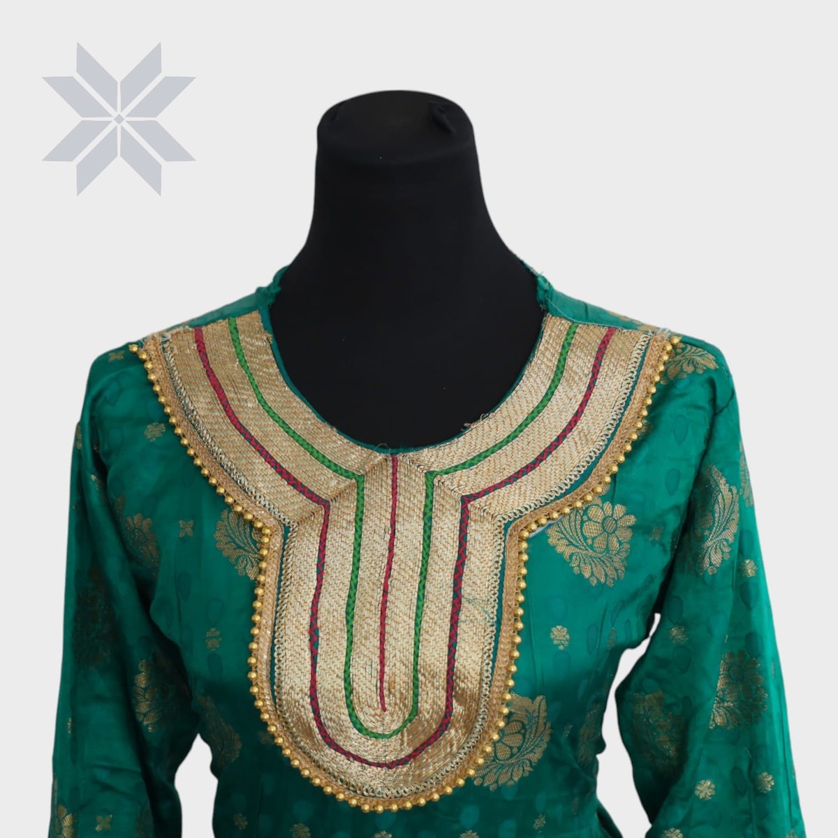 Sabz Gulbahar Traditional Dress 4
