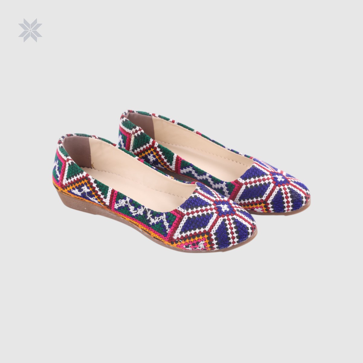 Afghani Women Handmade shoes 4