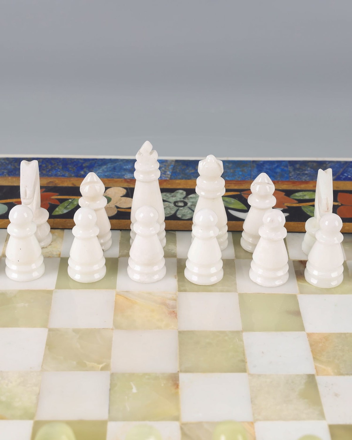 Handcrafted Lapis Lazuli Chess Set شطرنج میناتوری متوسط 2
