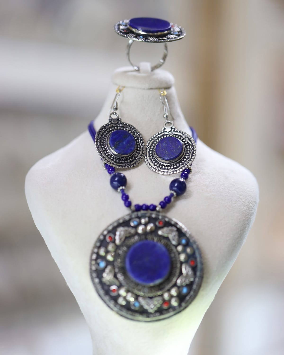 Afghan Lapis Lazuli Crystal Jewelry Set 1