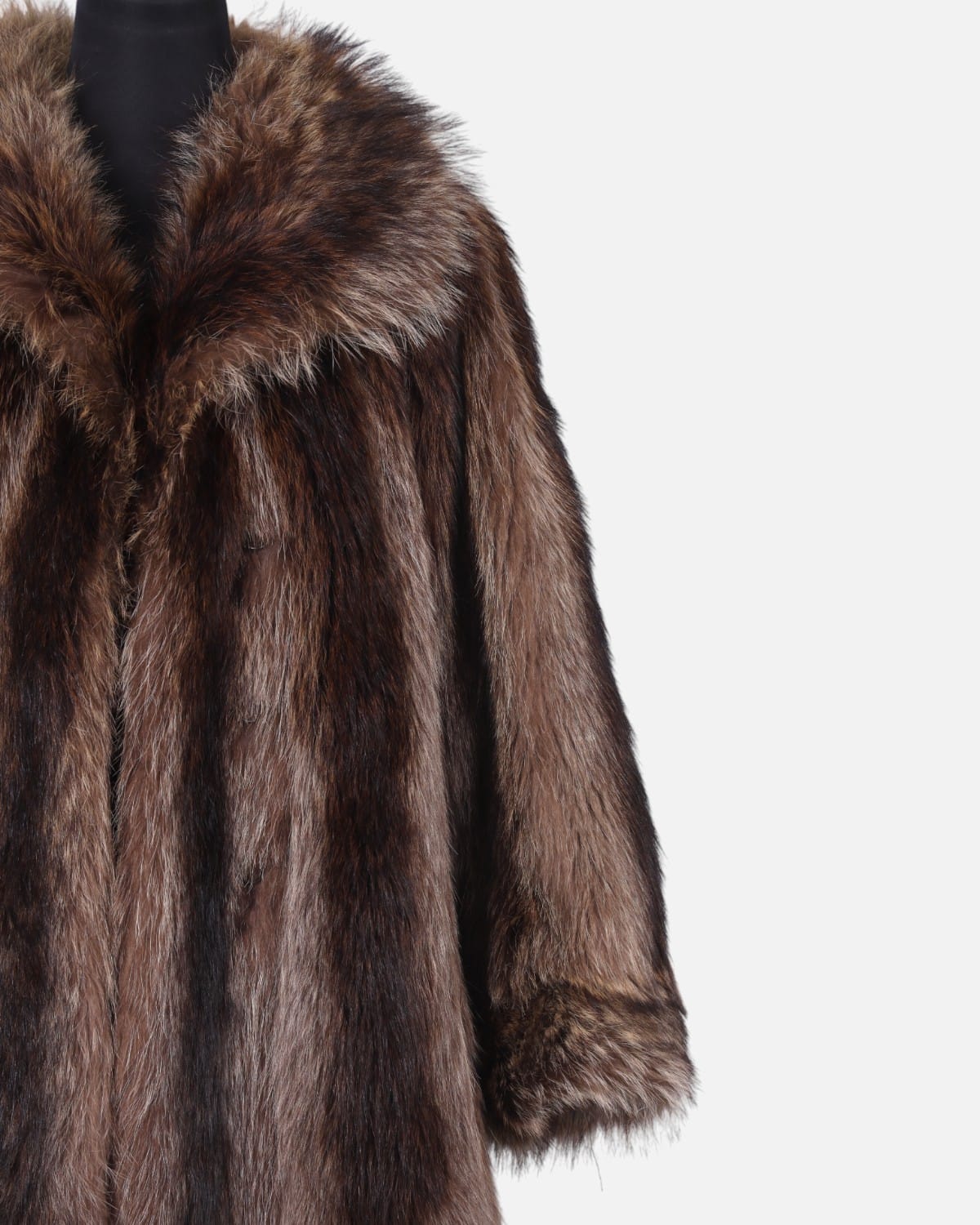 Handmade Goji Fur Coat 3