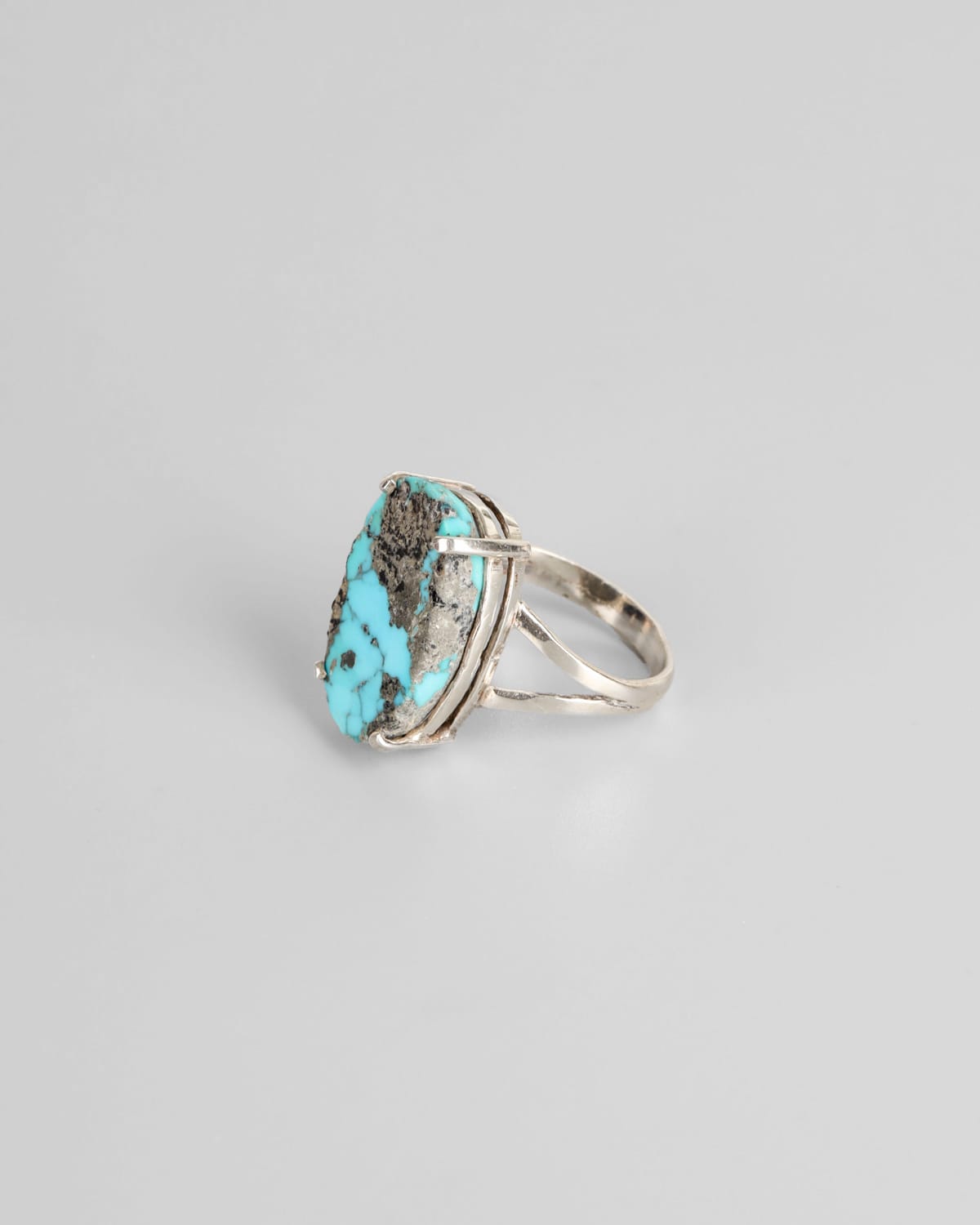 Women’s Iranian Nishapur Turquoise Ring 1
