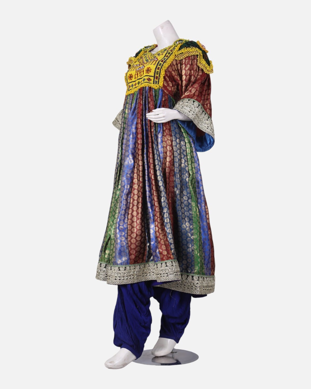 Elegant Afghan Dress for Henna Night 2