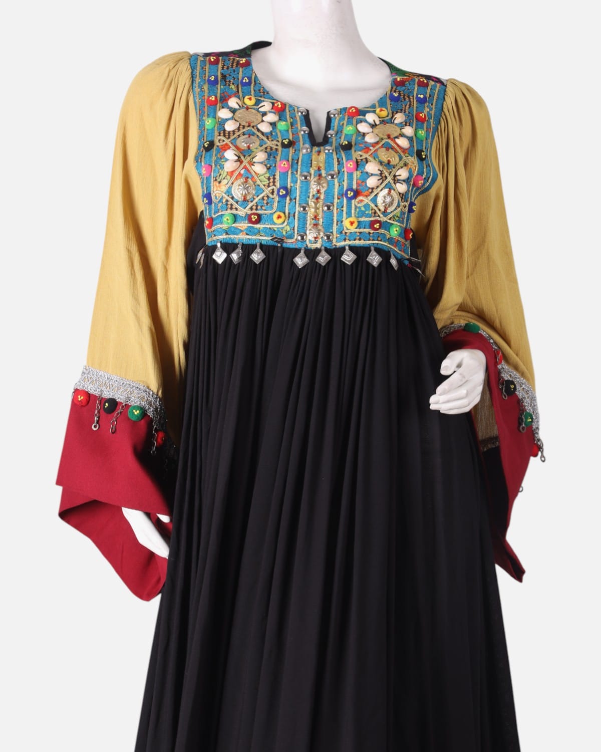 Afghan Traditional Dress 4