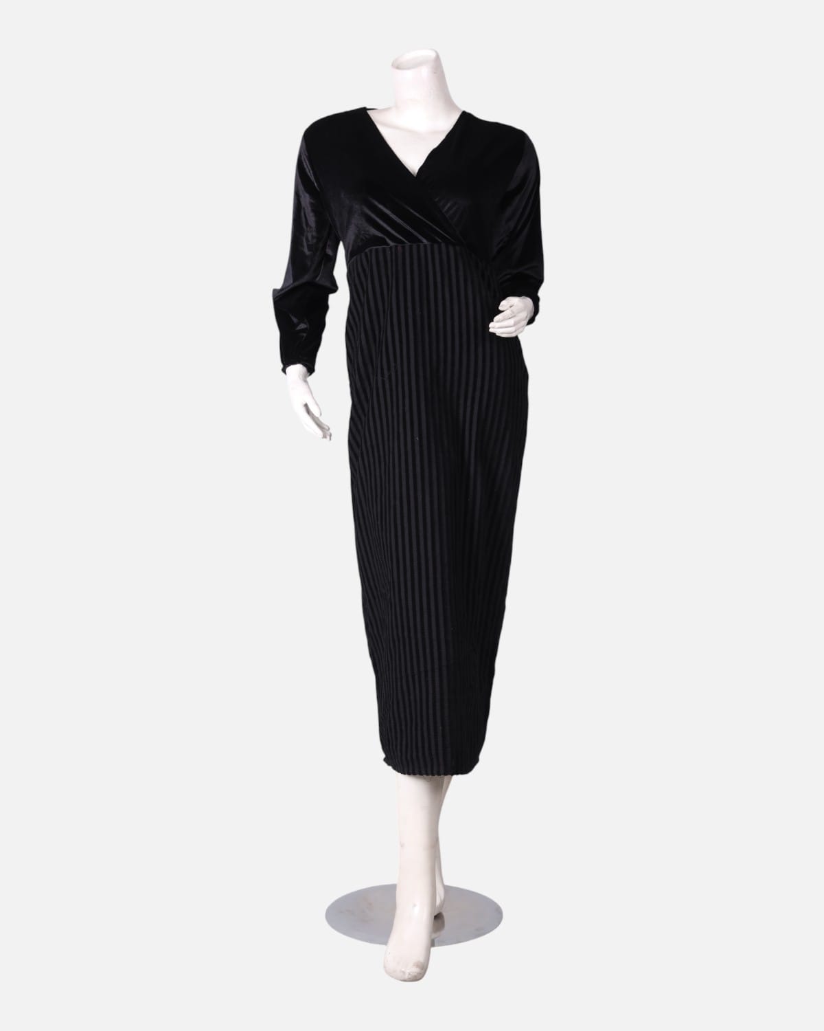 Simple Velvet Dress in Black with Stripes 5